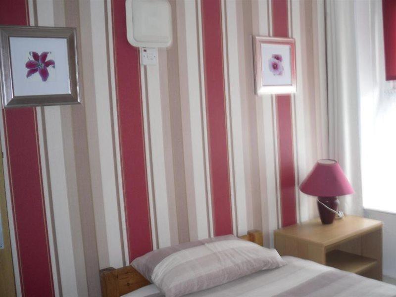 Llanion Lodge Saint Florence Екстериор снимка