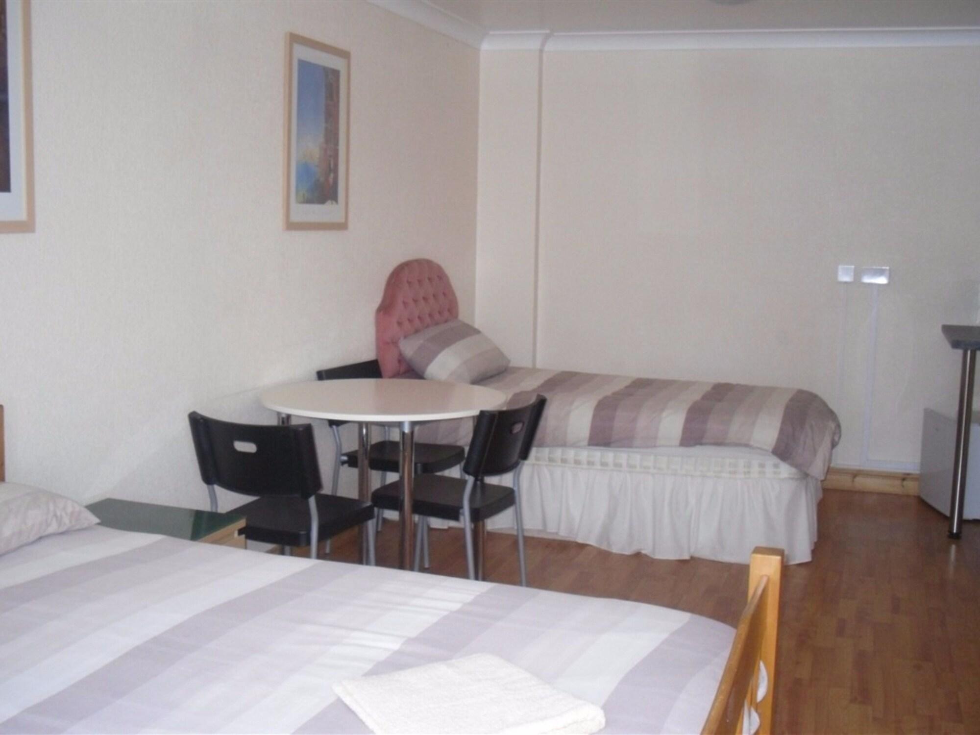 Llanion Lodge Saint Florence Екстериор снимка