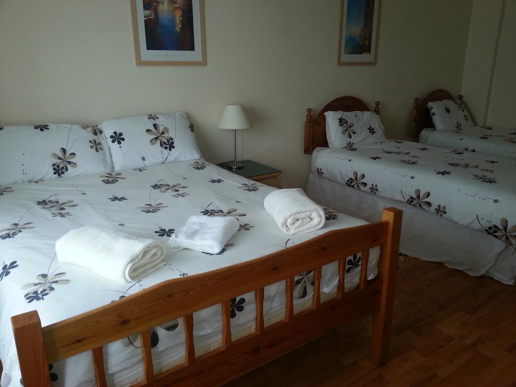 Llanion Lodge Saint Florence Стая снимка