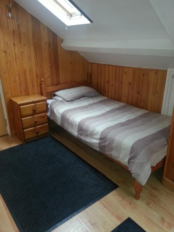 Llanion Lodge Saint Florence Стая снимка