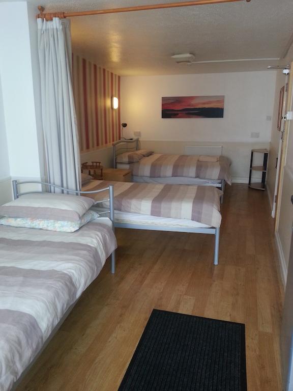 Llanion Lodge Saint Florence Стая снимка