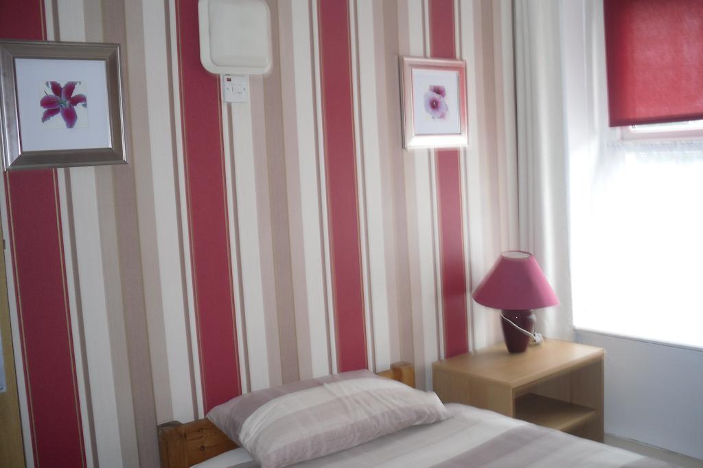 Llanion Lodge Saint Florence Екстериор снимка