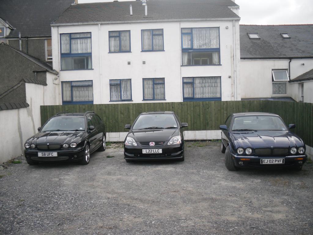 Llanion Lodge Saint Florence Стая снимка