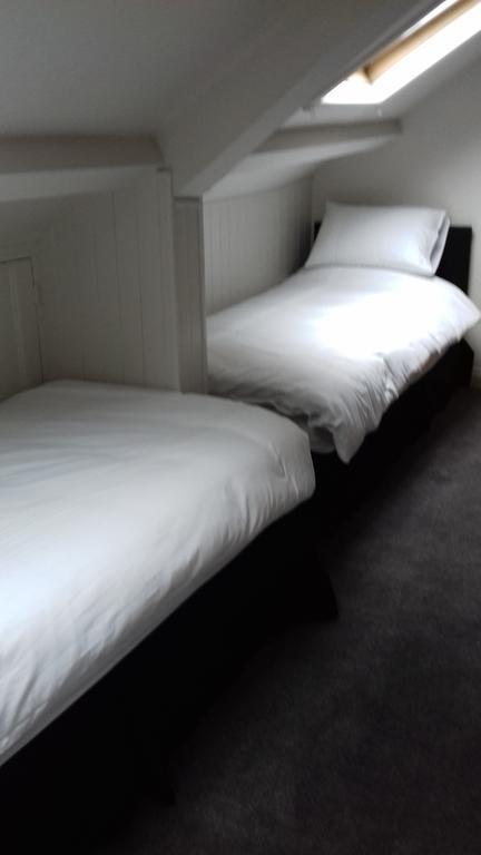 Llanion Lodge Saint Florence Екстериор снимка
